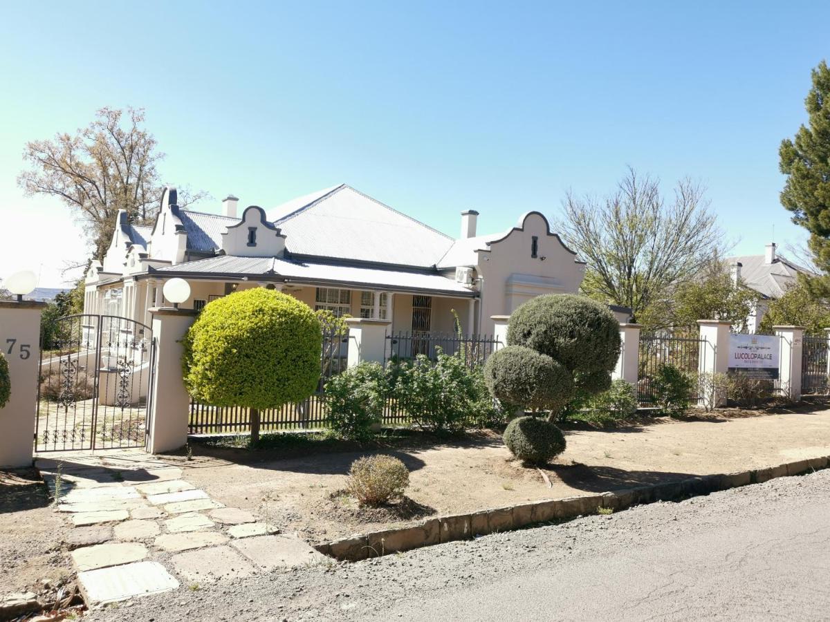Lucolo Palace B&B อลิวาลนอร์ท ภายนอก รูปภาพ