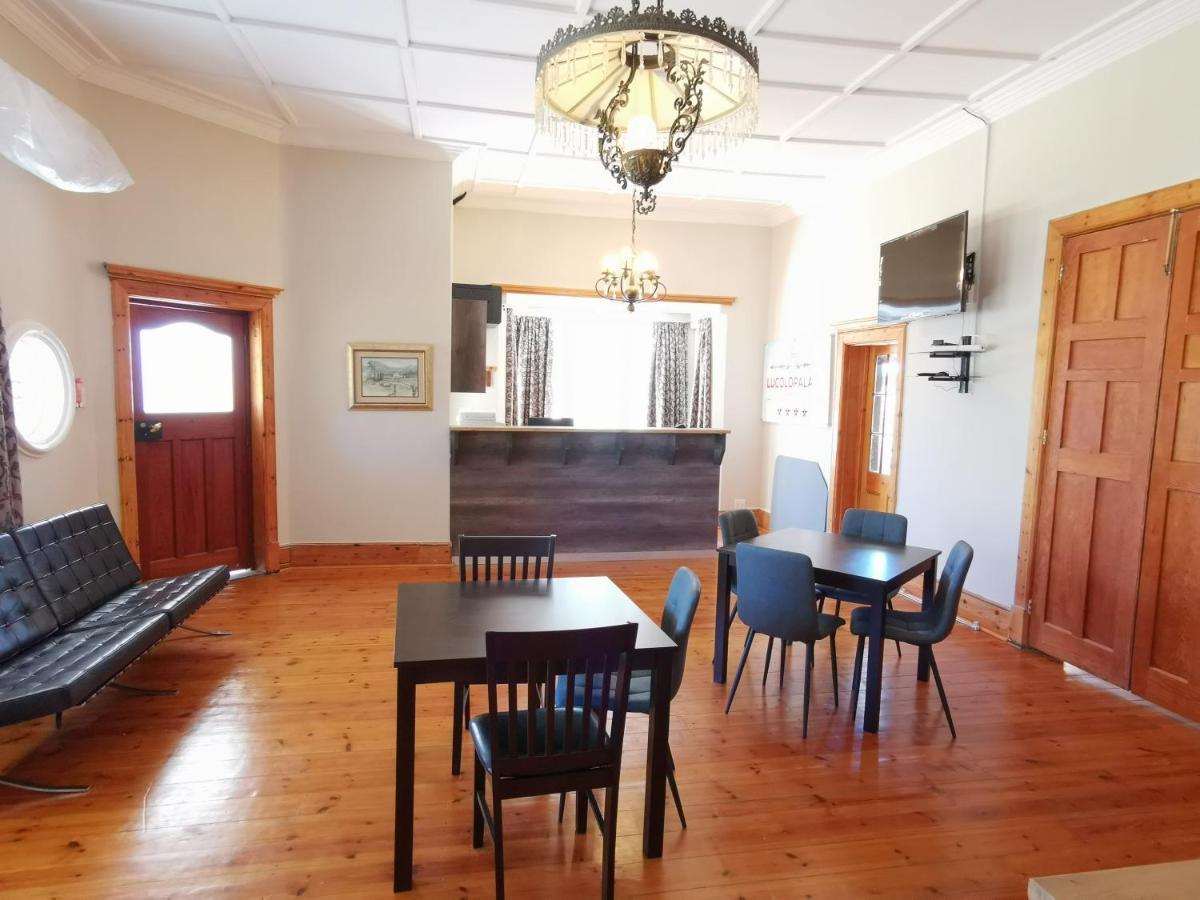 Lucolo Palace B&B อลิวาลนอร์ท ภายนอก รูปภาพ