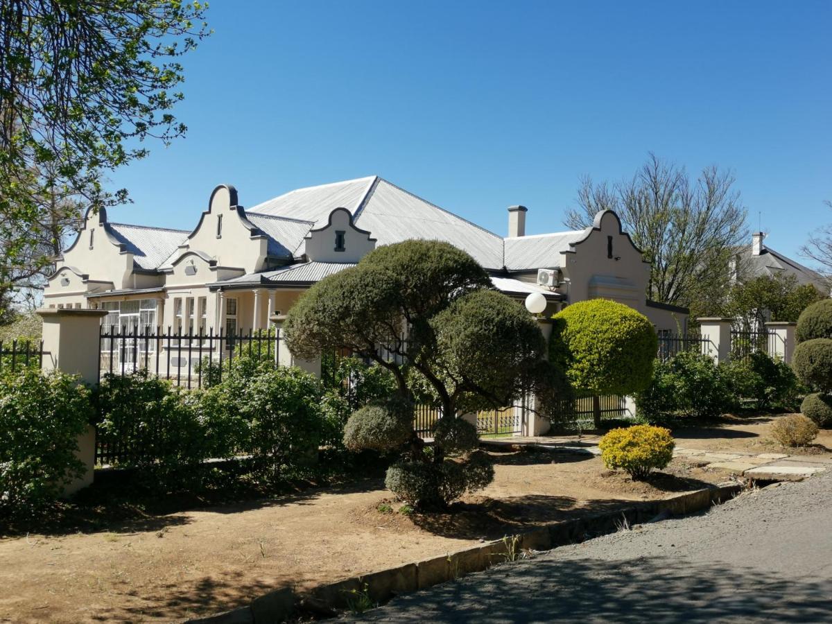 Lucolo Palace B&B อลิวาลนอร์ท ภายนอก รูปภาพ